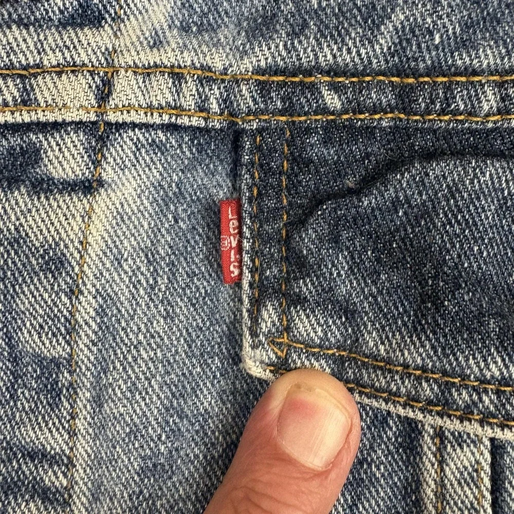 Levi's Denim Trucker Jacket Vintage Mens XL Light Blue Made In USA 70598-4891